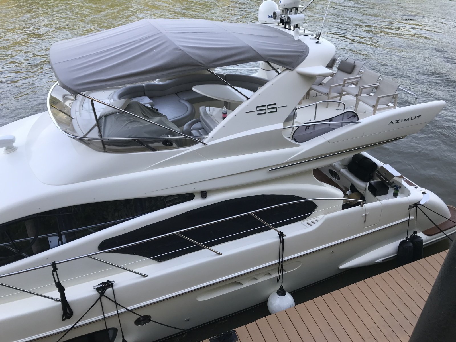 2006 Azimut 55E