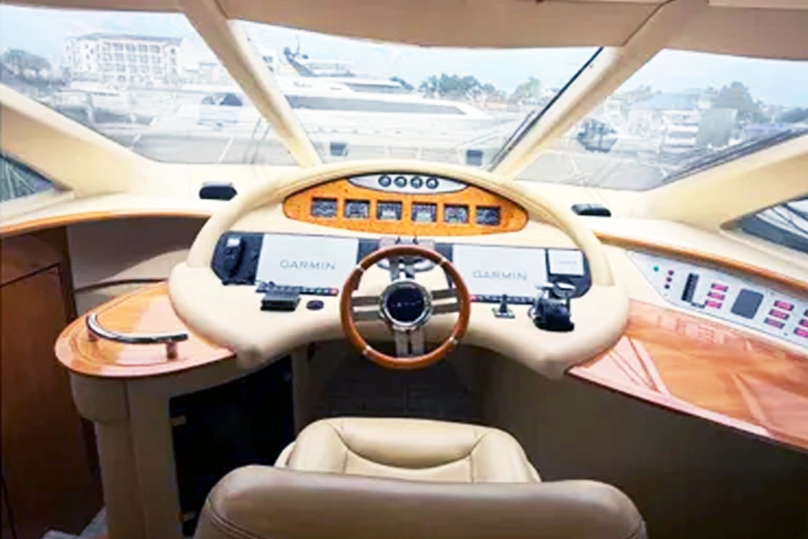 2006 Azimut 55E