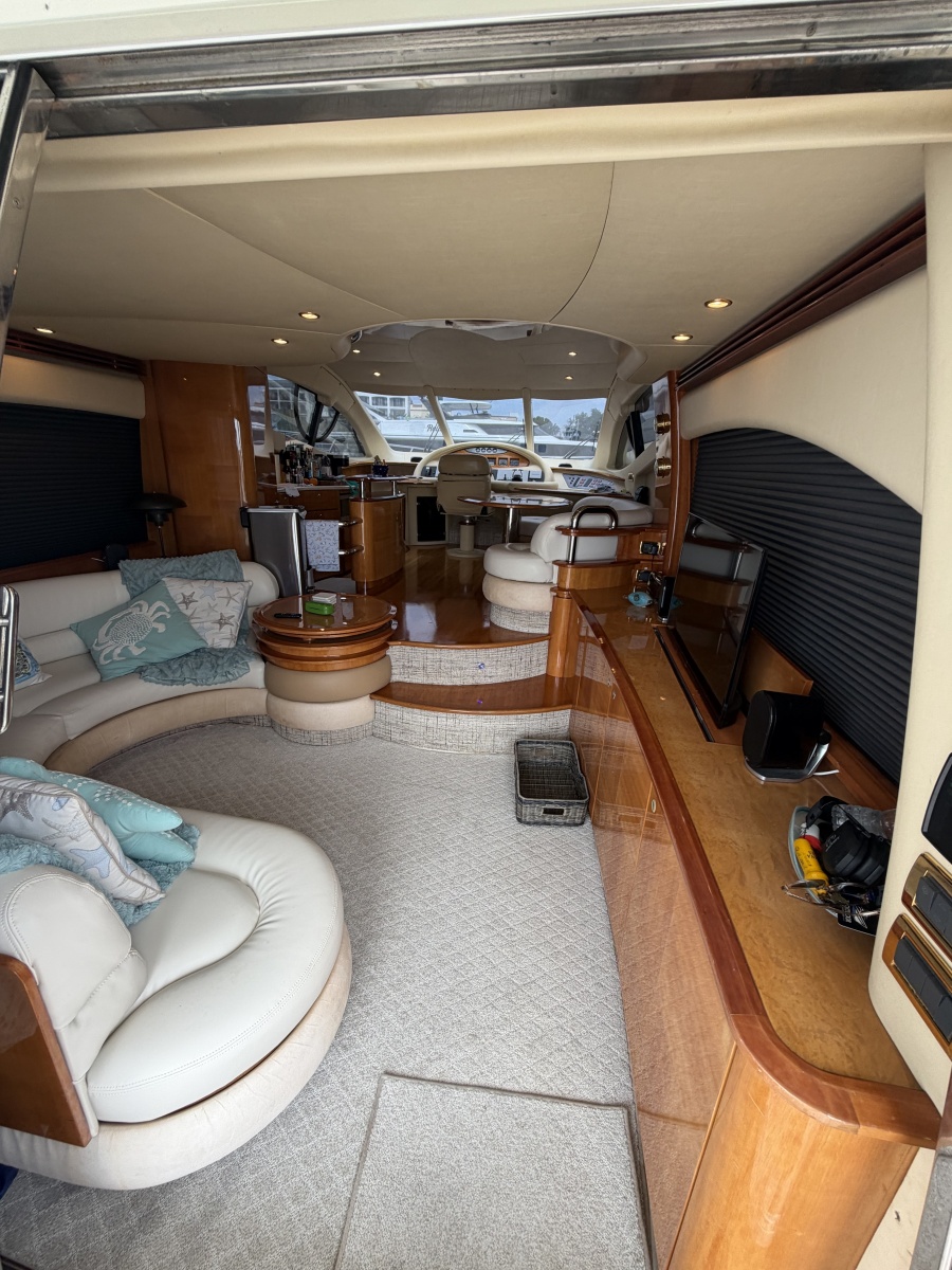 2006 Azimut 55E