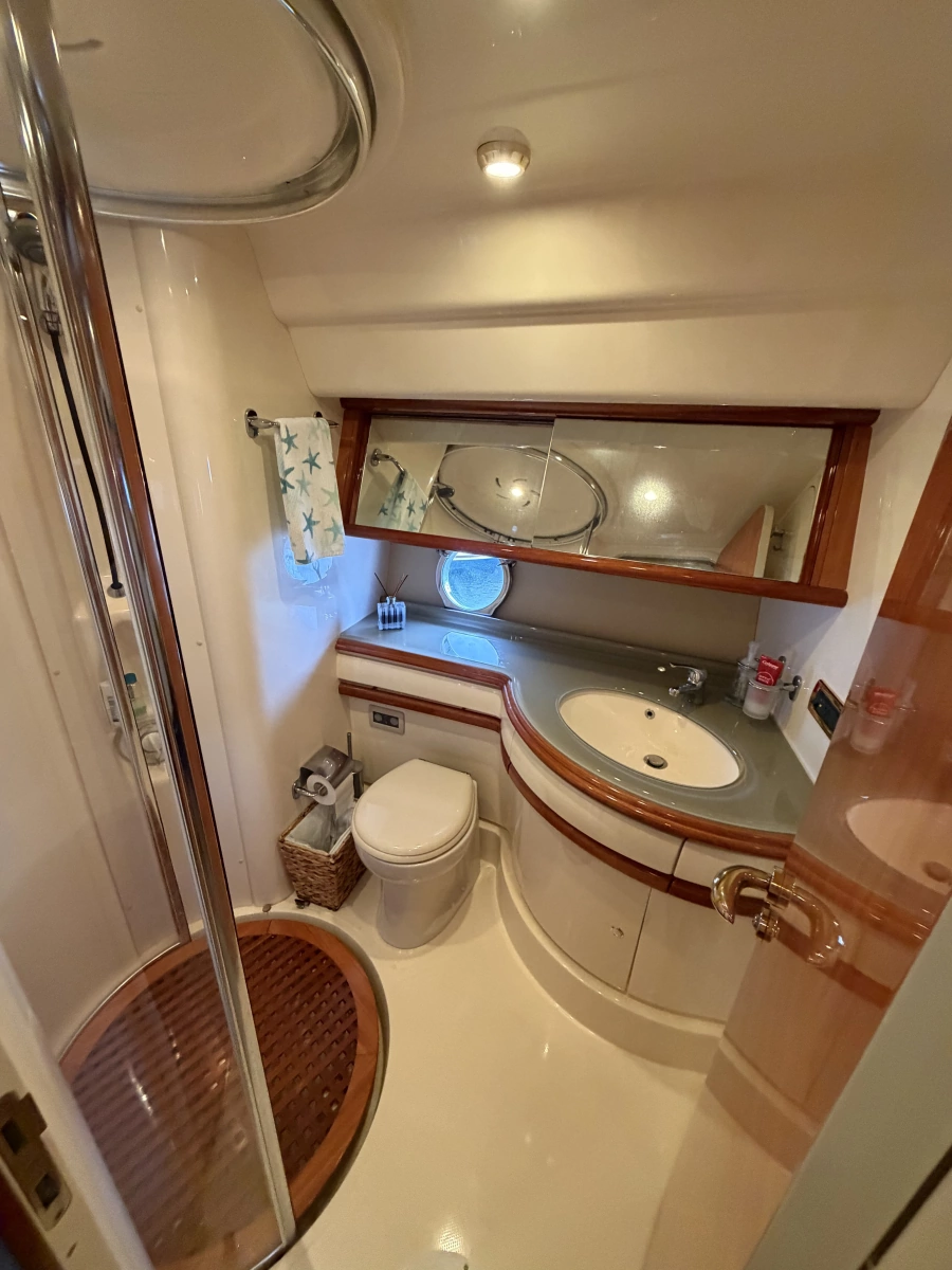 2006 Azimut 55E