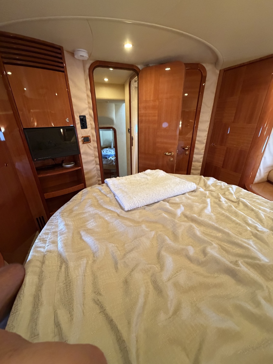 2006 Azimut 55E