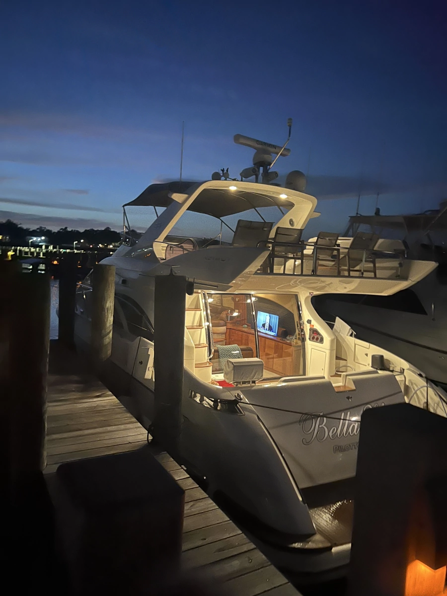 2006 Azimut 55E