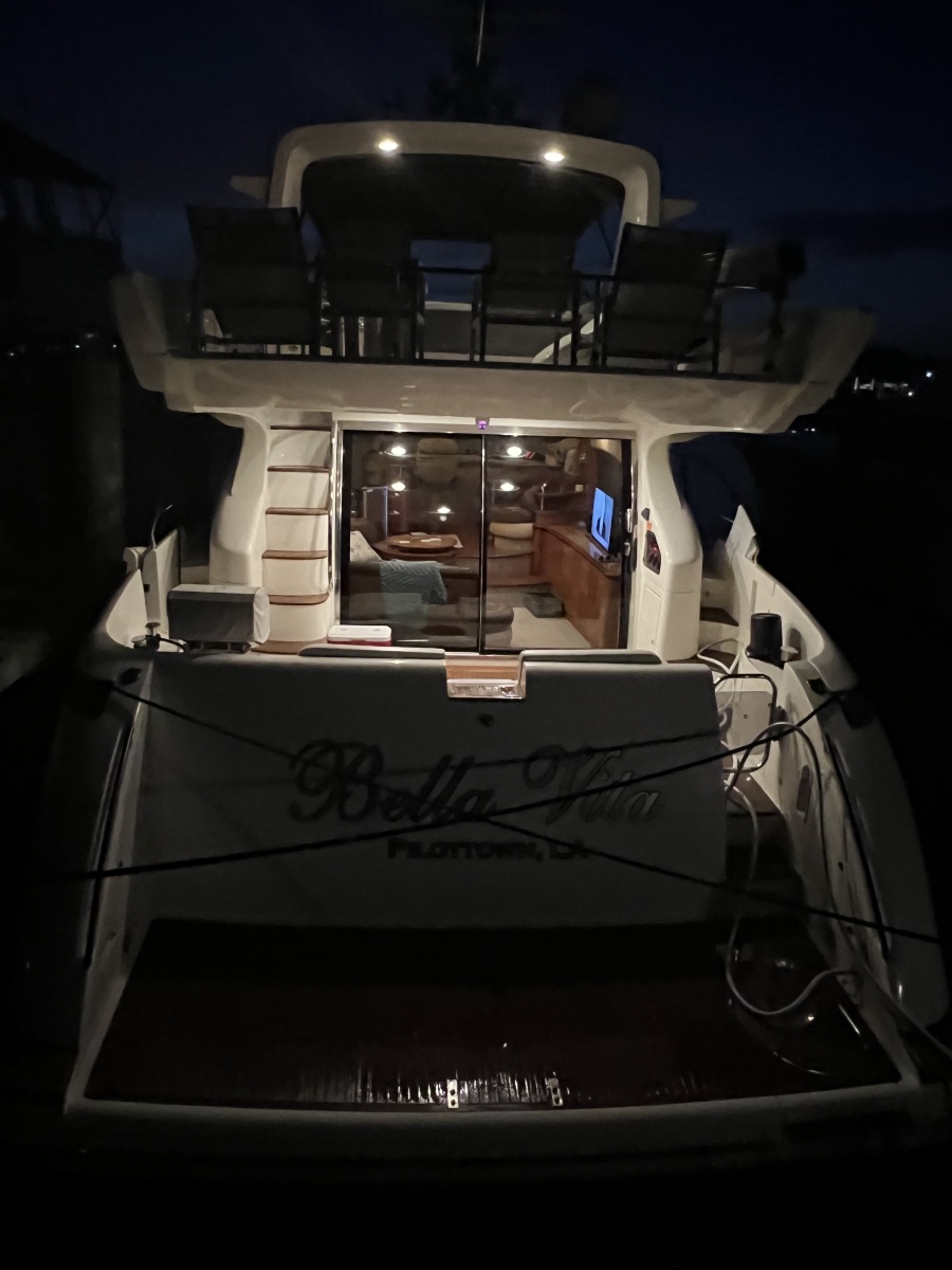 2006 Azimut 55E
