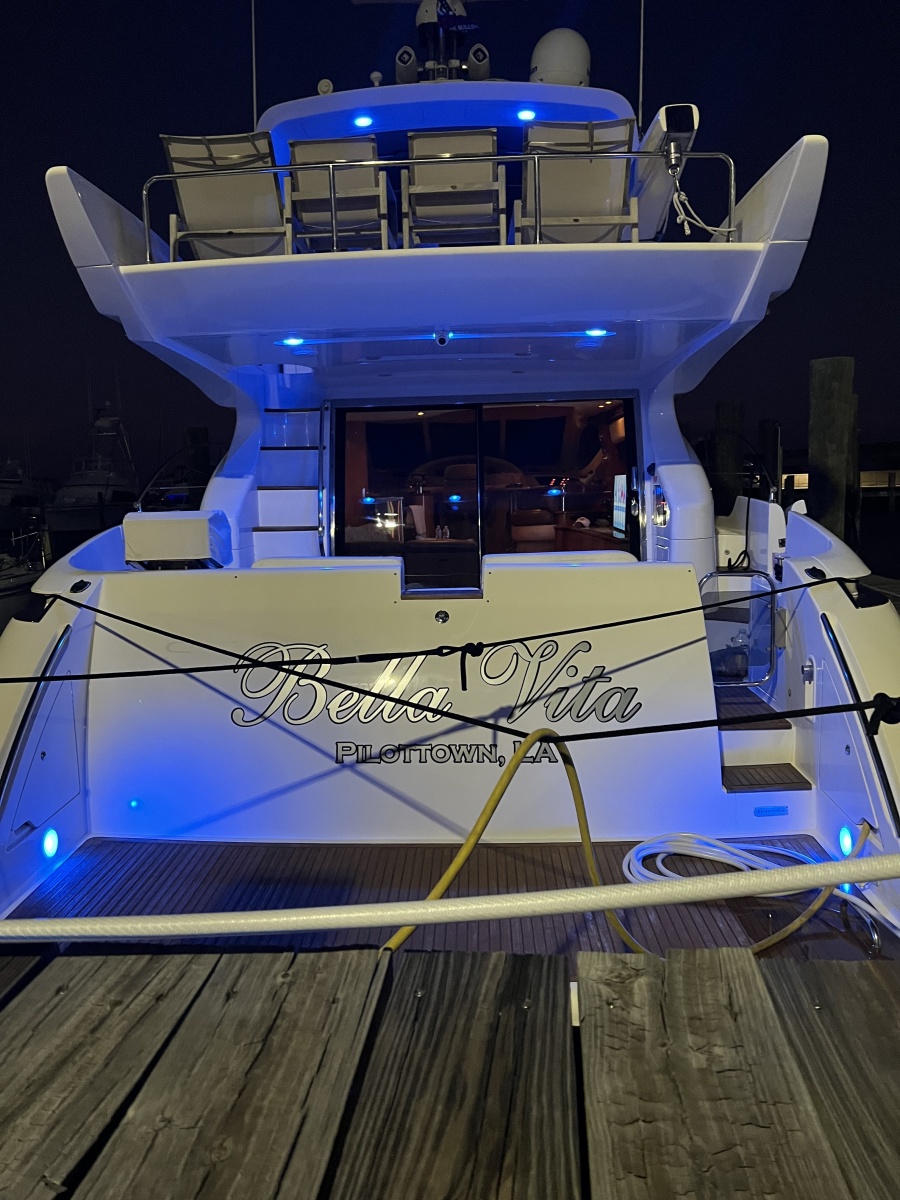 2006 Azimut 55E