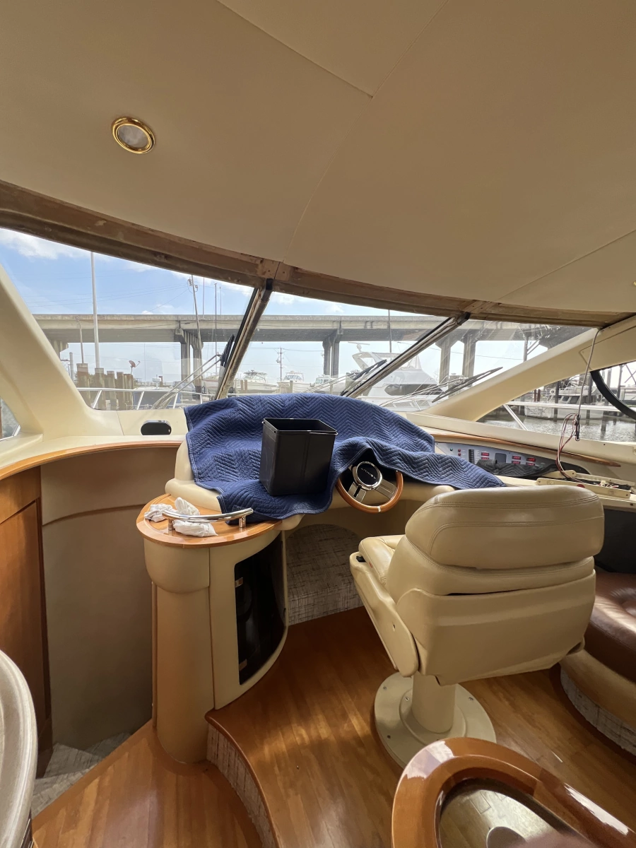 2006 Azimut 55E