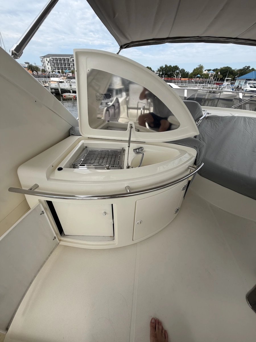 2006 Azimut 55E