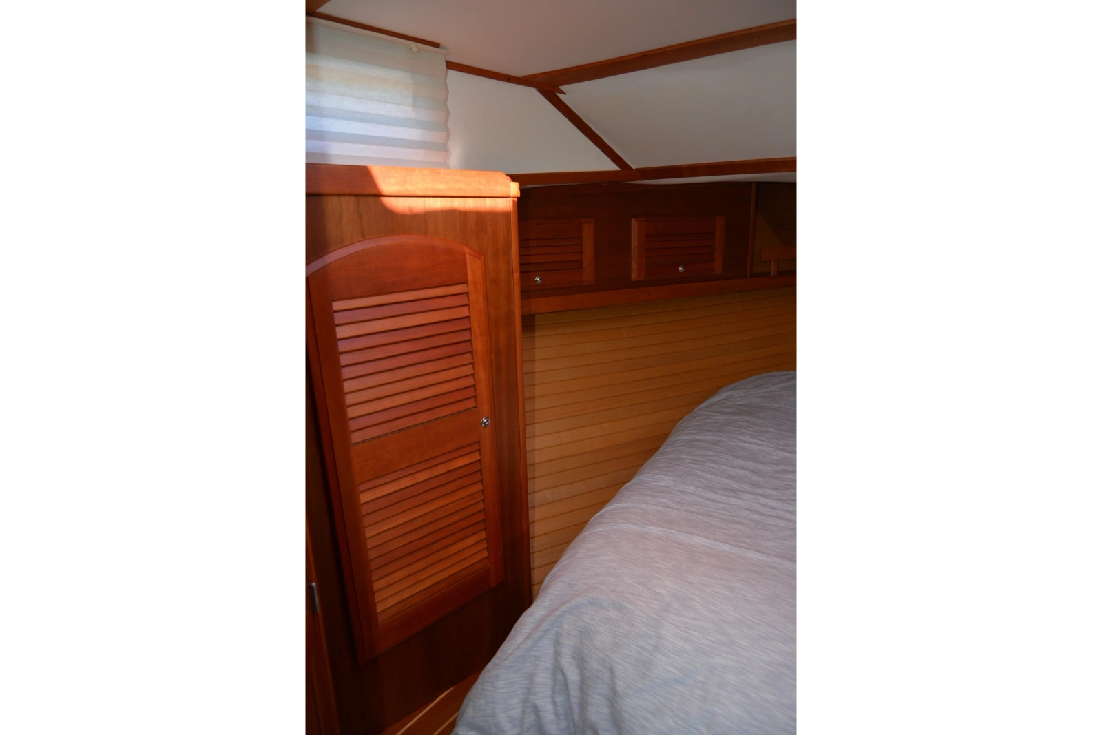 2005 Sabre 38 Express