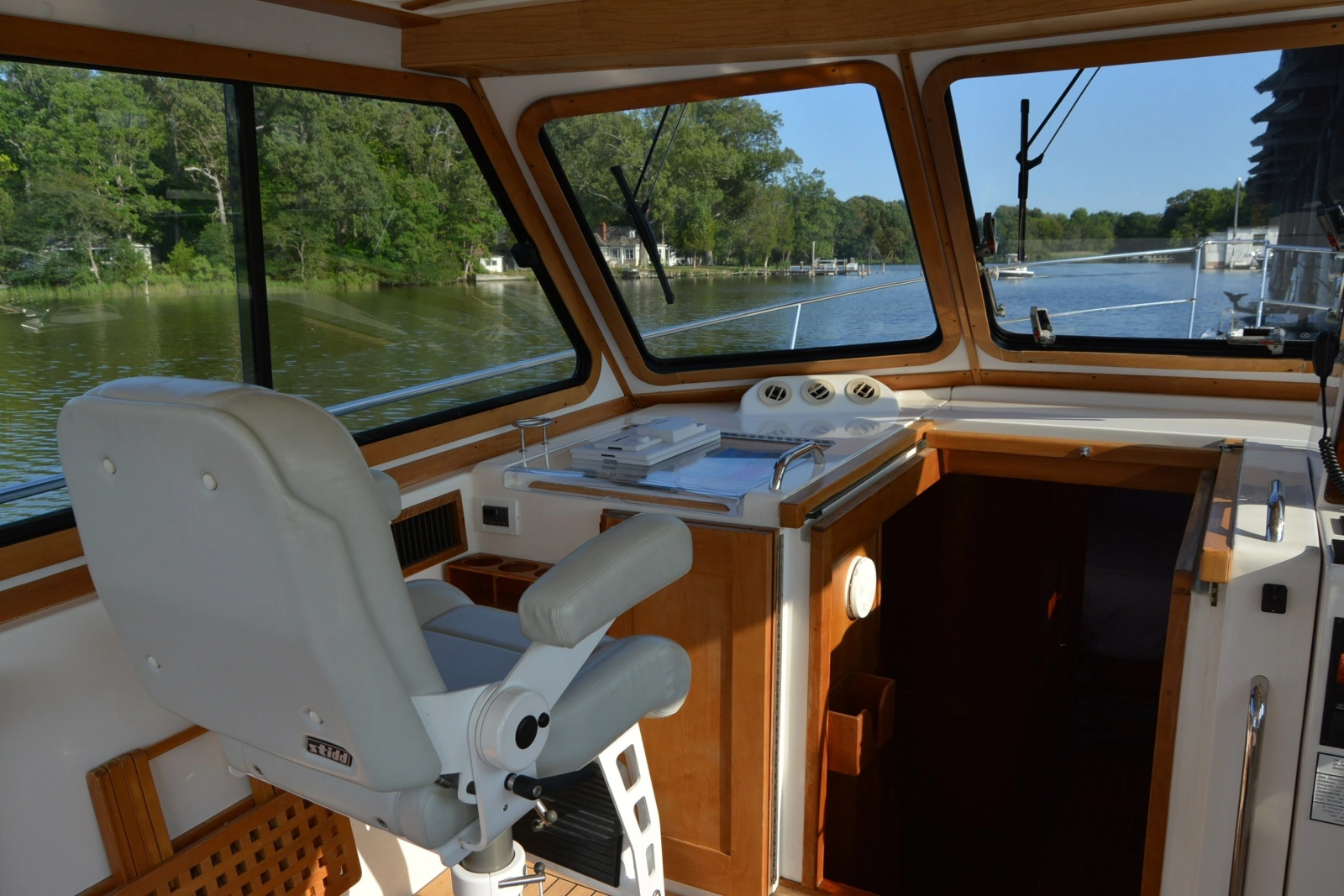 2005 Sabre 38 Express