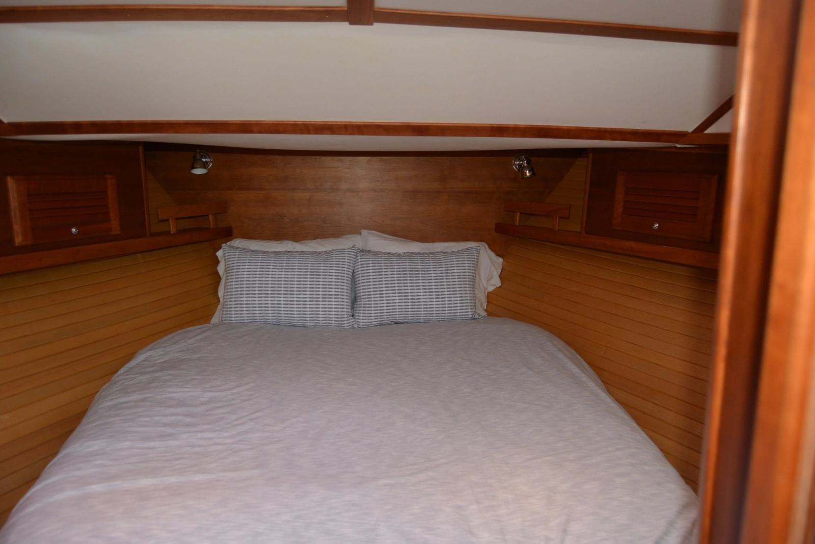 2005 Sabre 38 Express