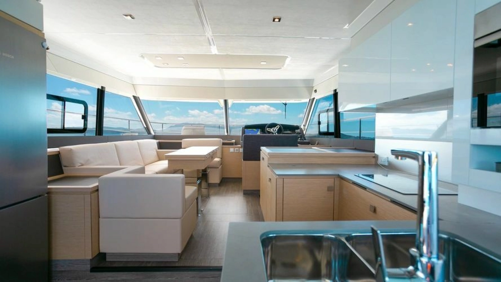 2020 Fountaine Pajot 
