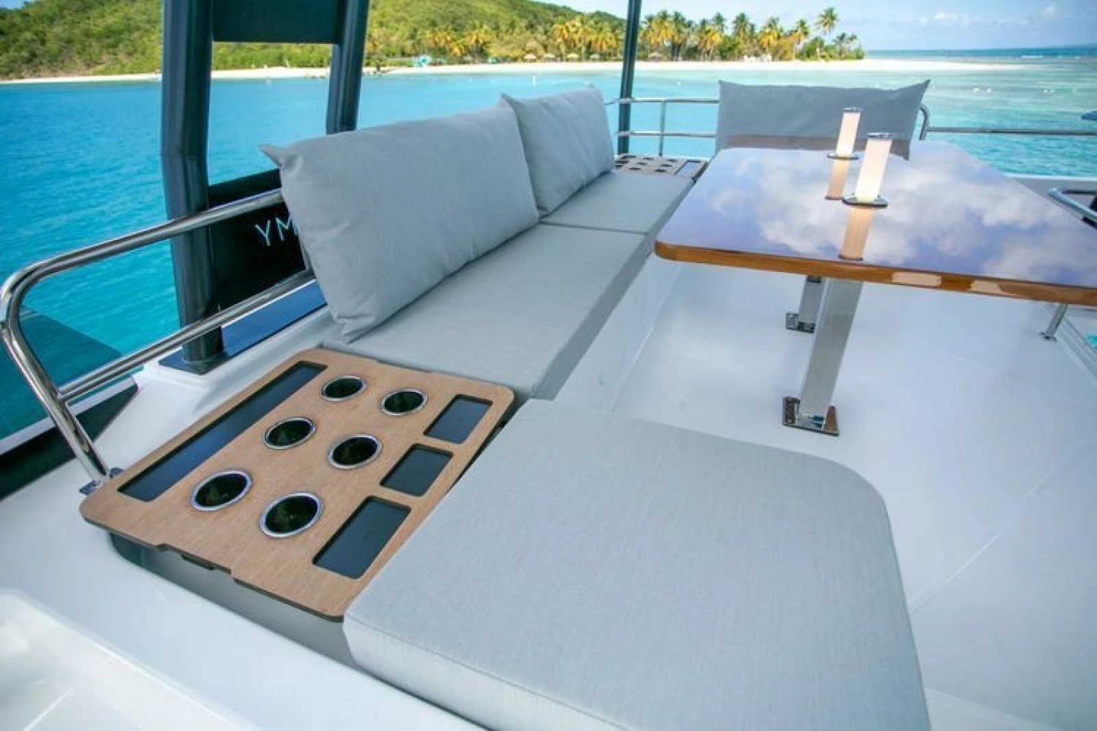 2020 Fountaine Pajot 