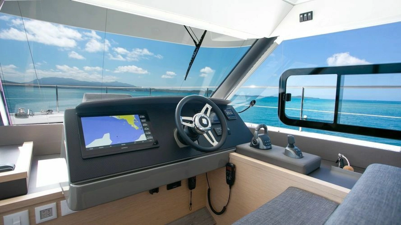2020 Fountaine Pajot 