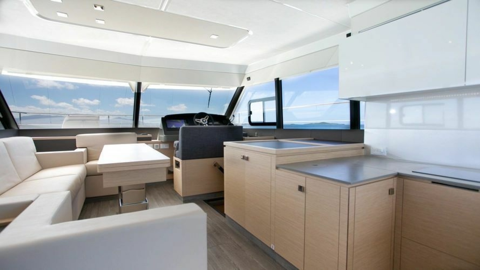 2020 Fountaine Pajot