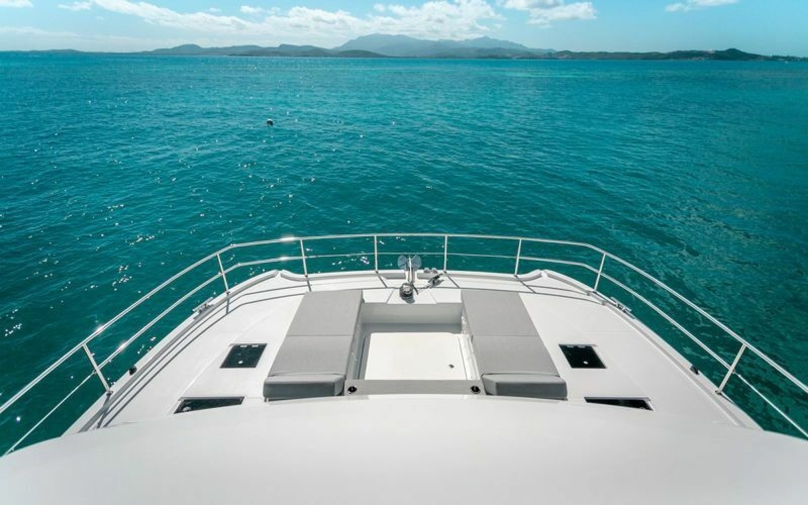 2020 Fountaine Pajot