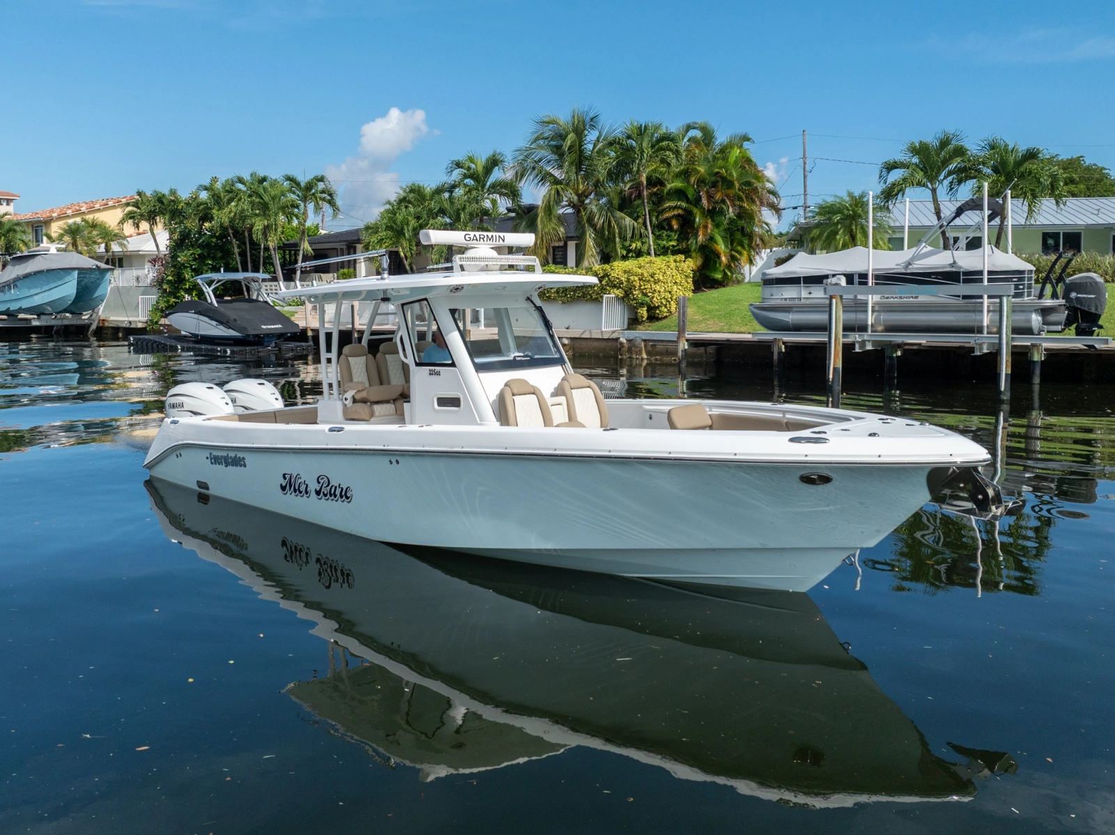 2020 Everglades 355 CC