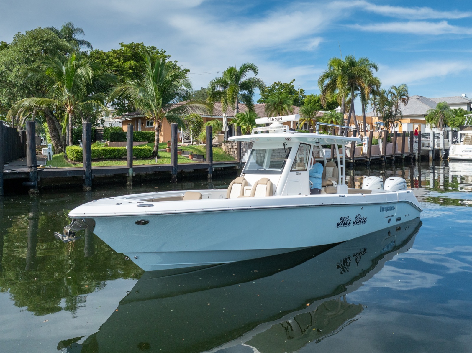 2020 Everglades 355 CC