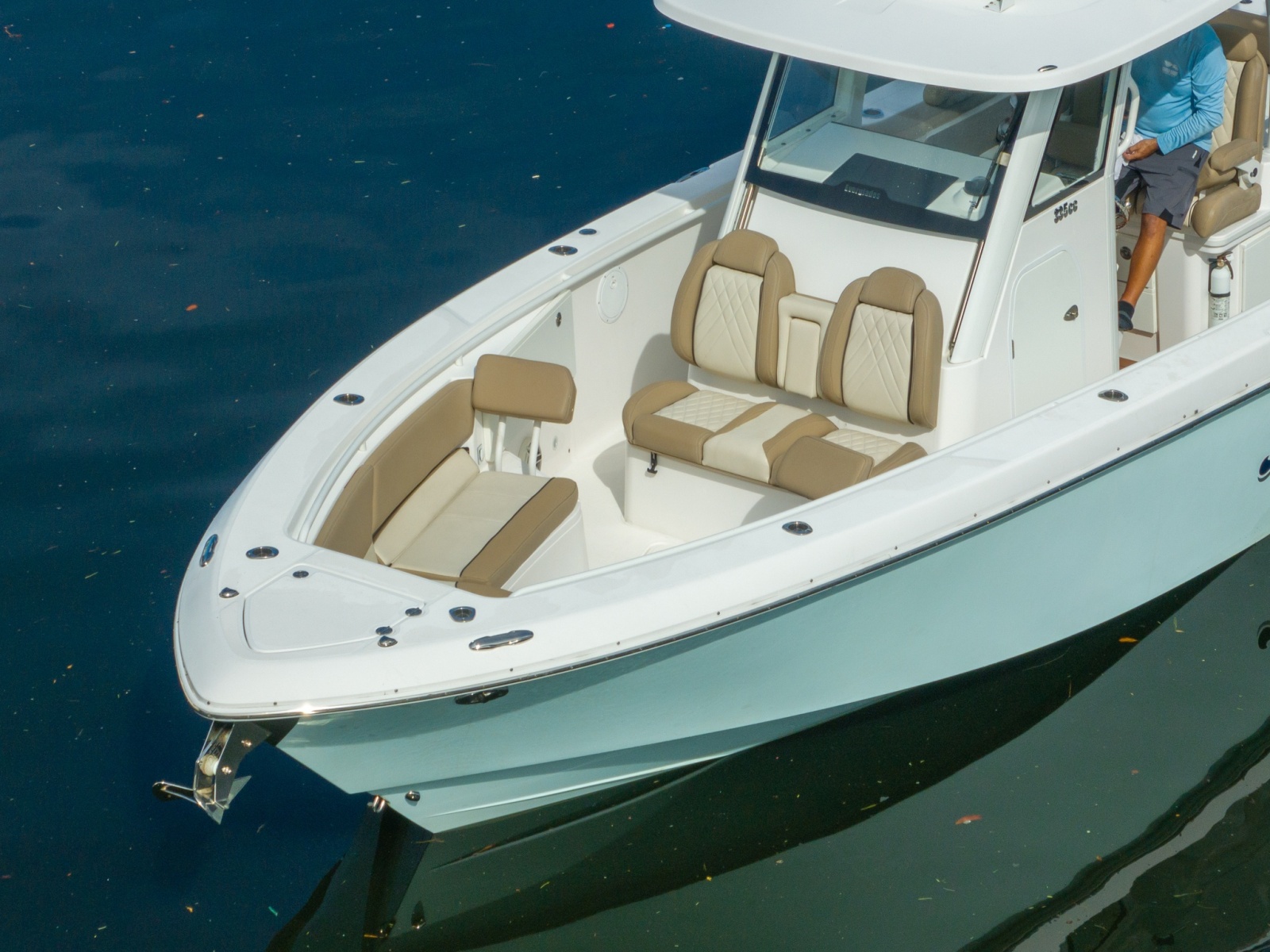 2020 Everglades 355 CC