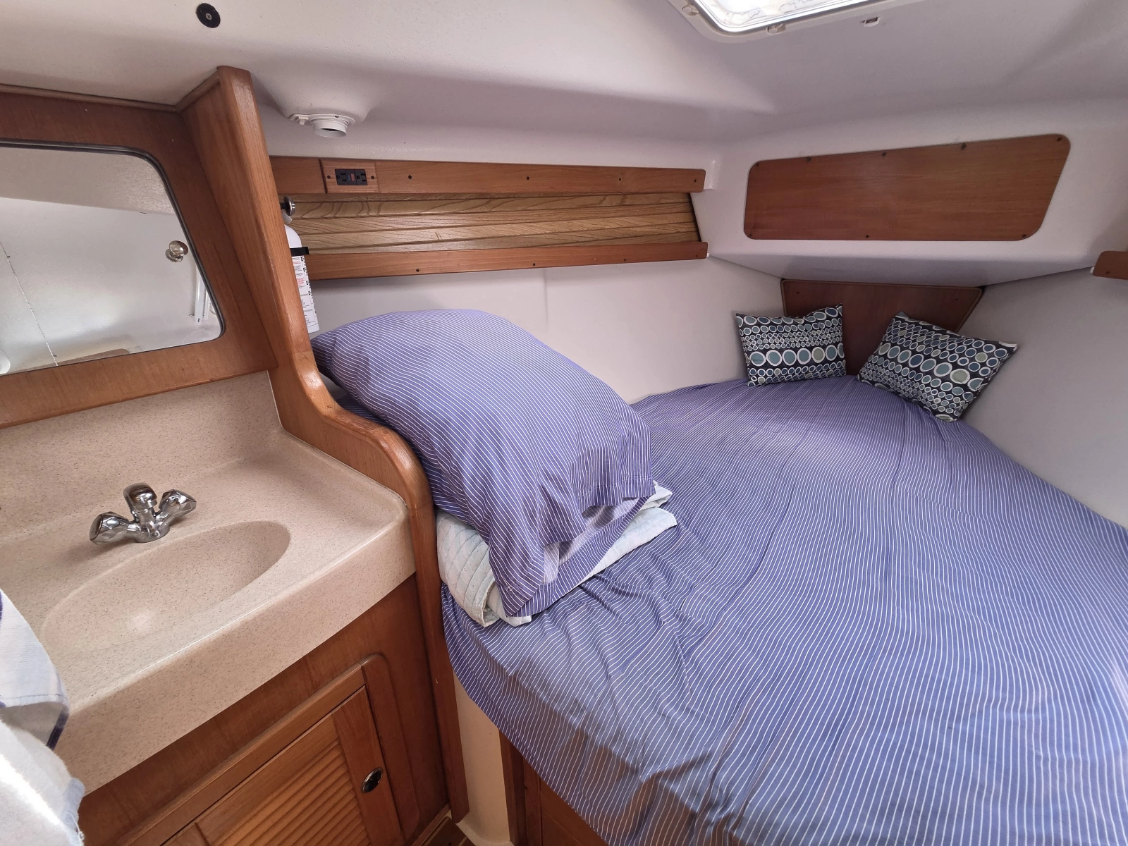 2002 Catalina 390
