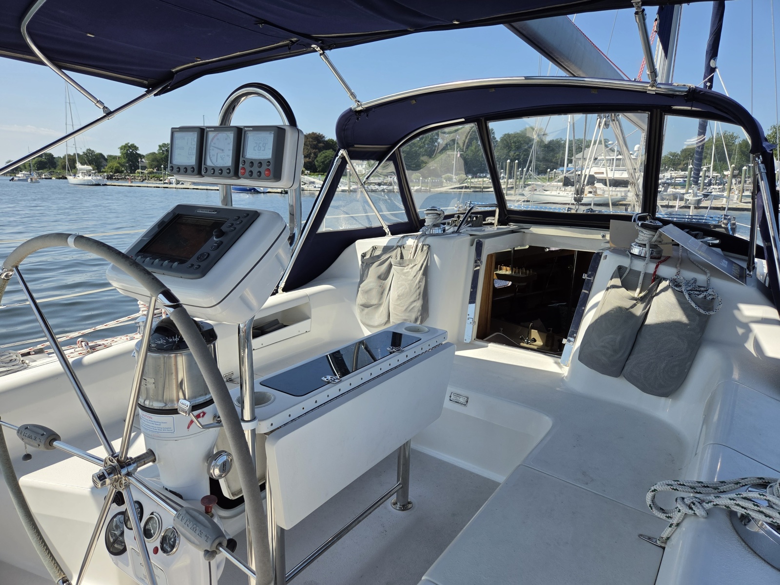2002 Catalina 390