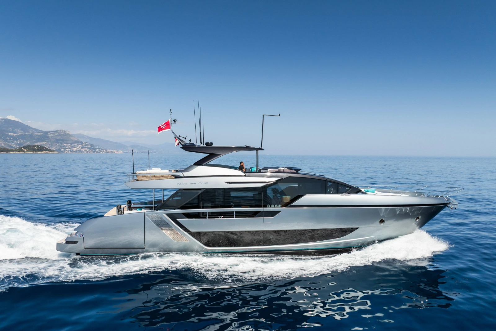 2025 Riva Diva 82