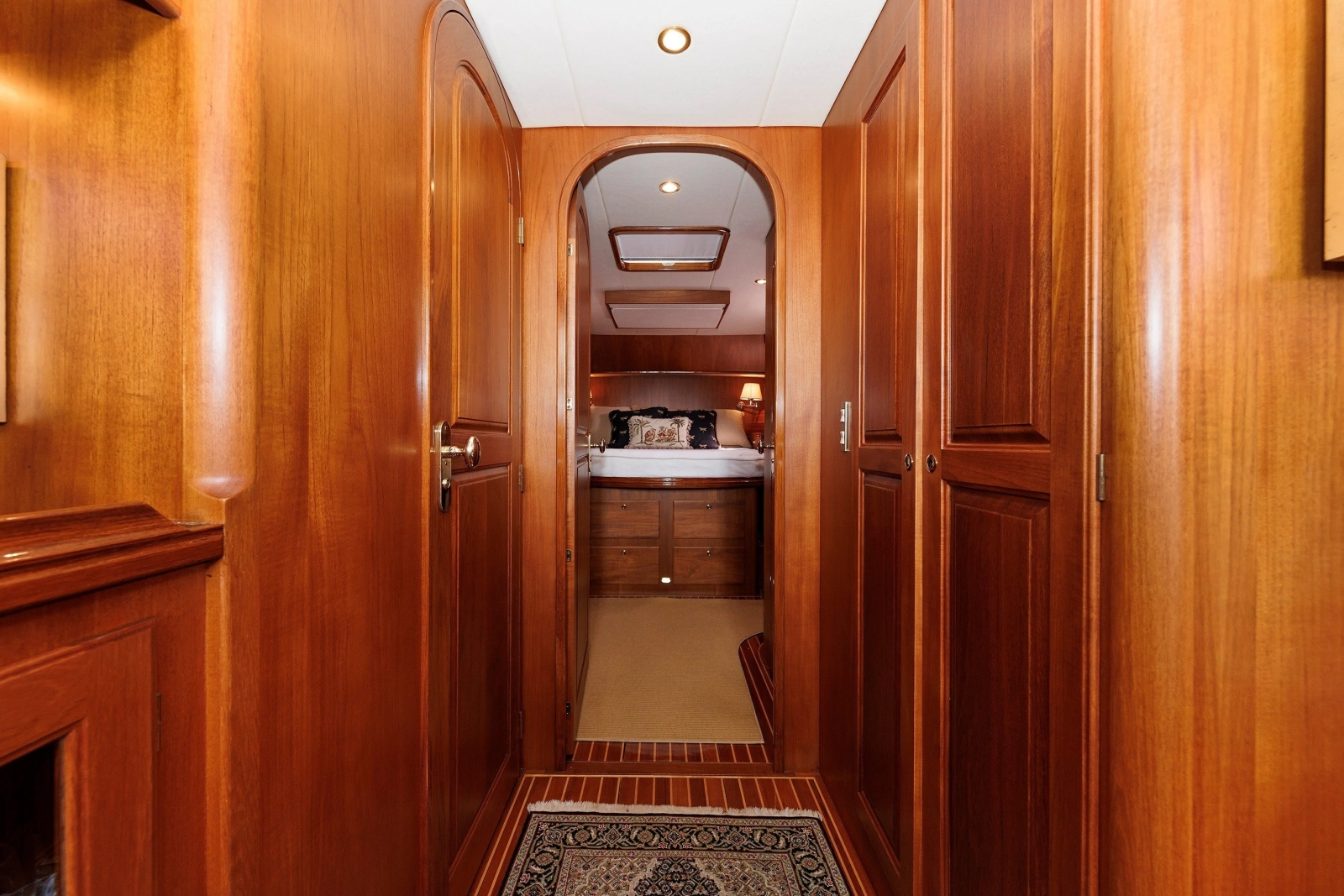 2008 Alden 52 Salon Express