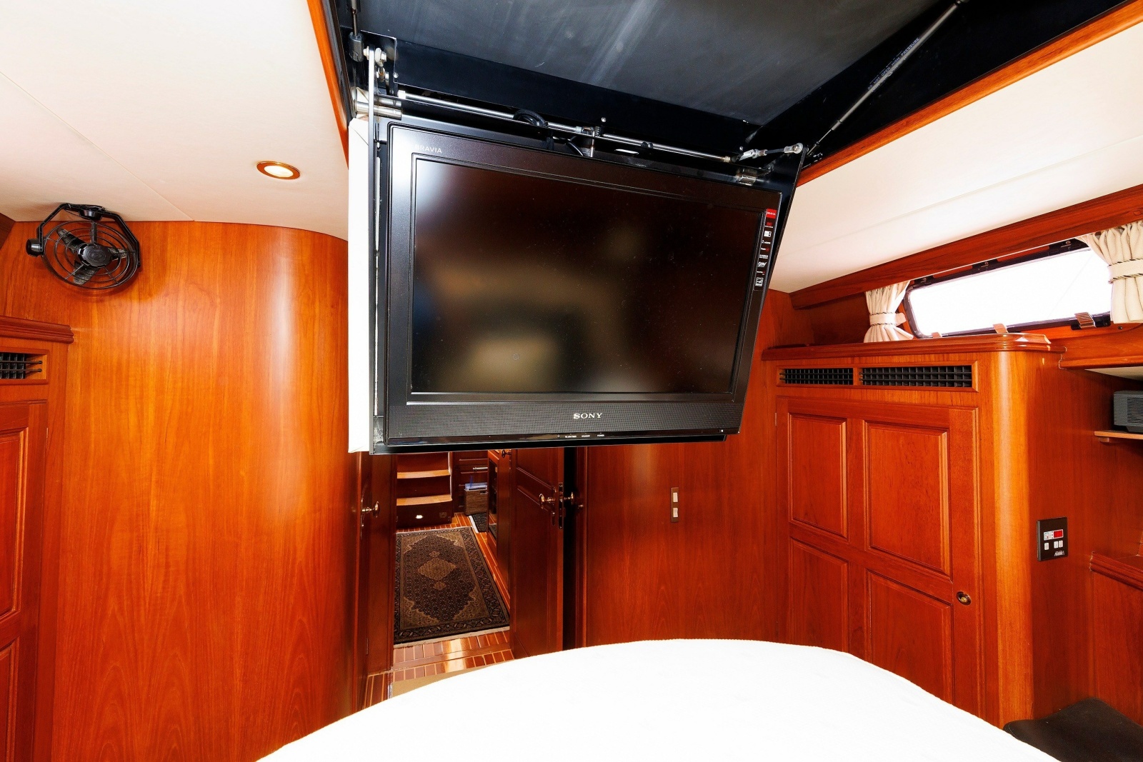 2008 Alden 52 Salon Express