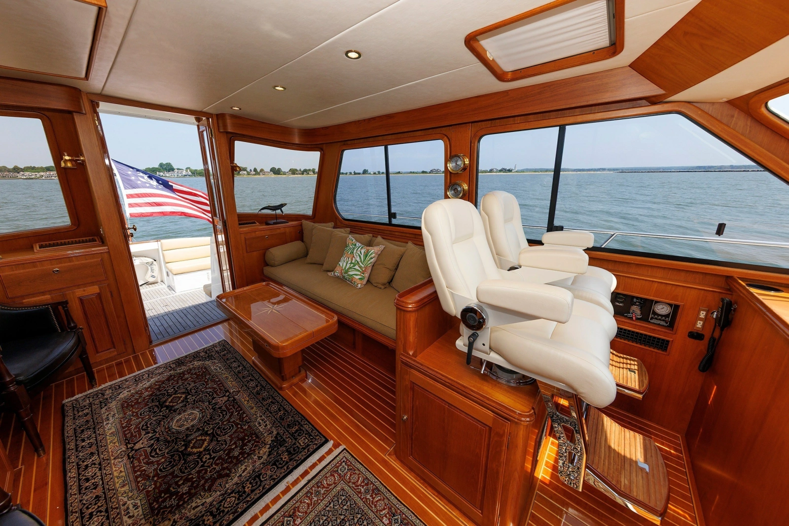 2008 Alden 52 Salon Express