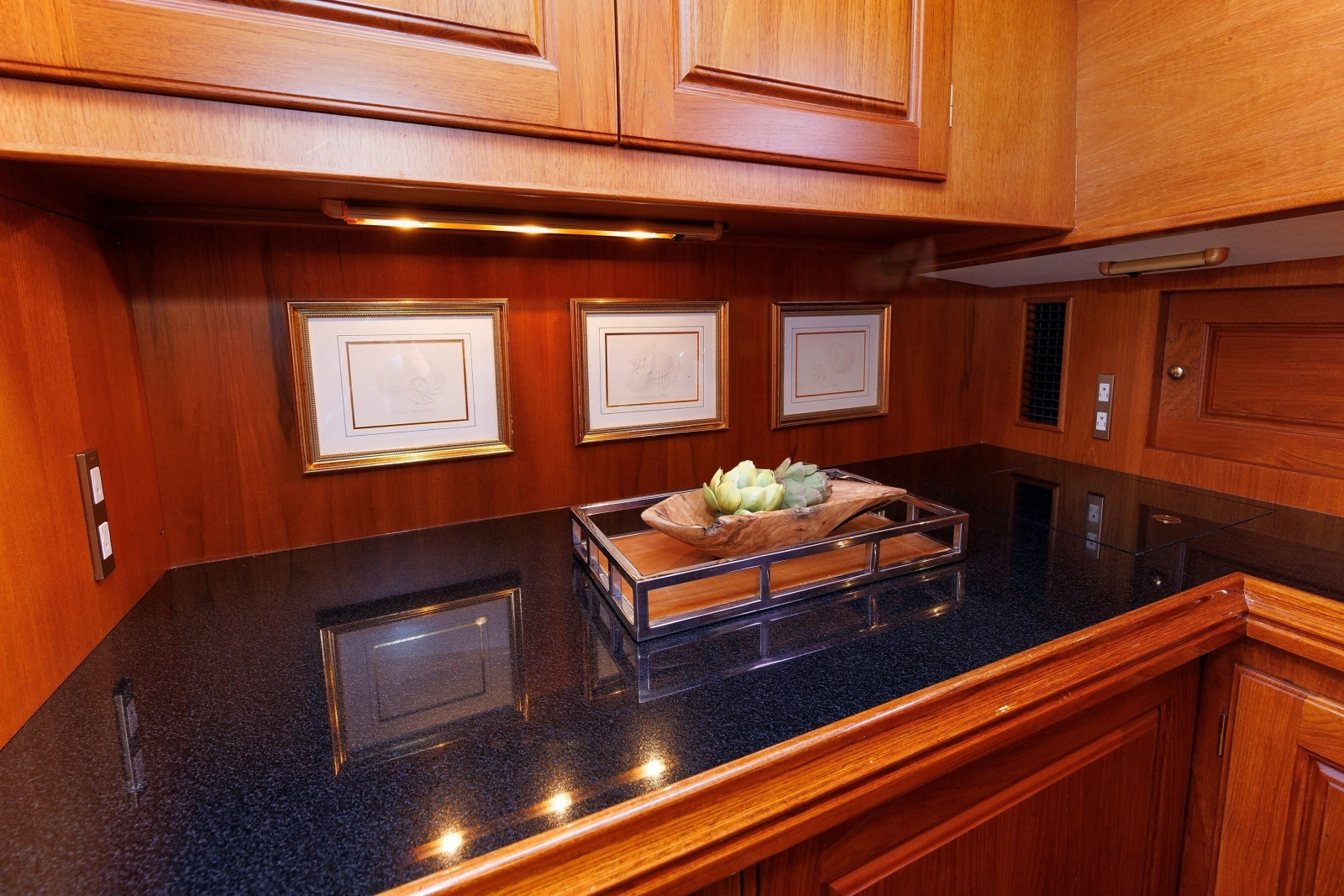 2008 Alden 52 Salon Express