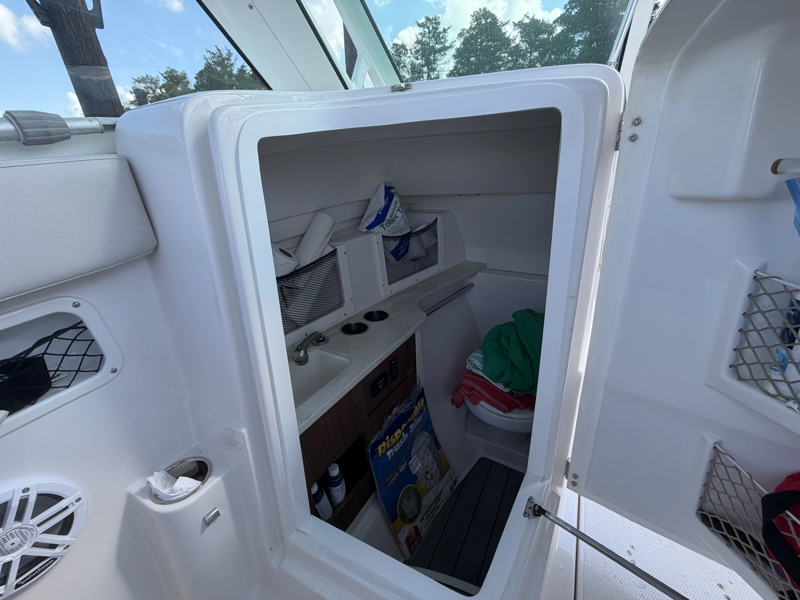 2023 Sailfish 245 DC