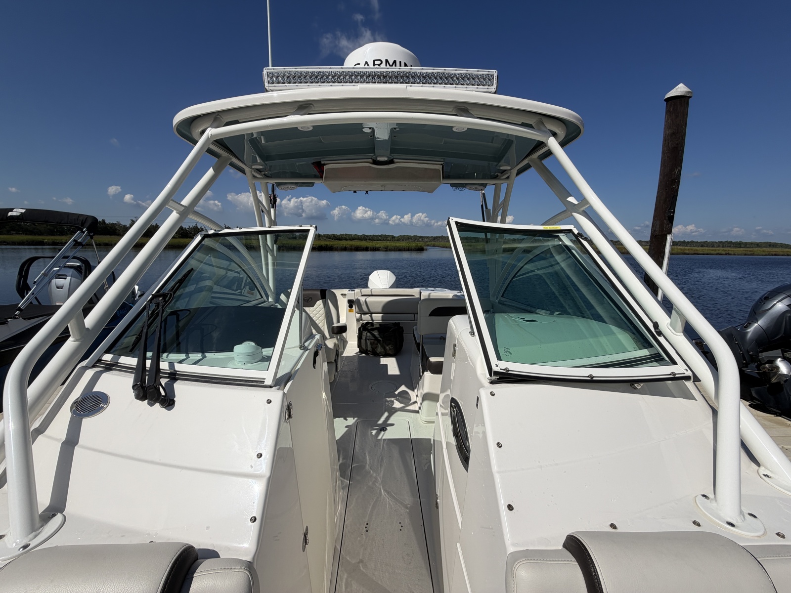 2023 Sailfish 245 DC