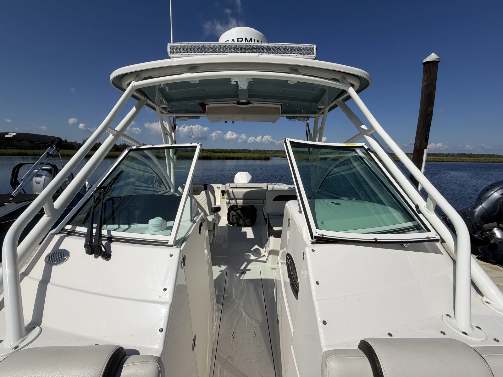2023 Sailfish 245 DC
