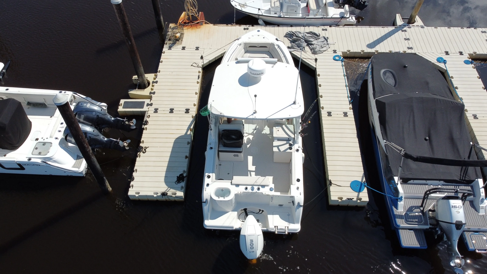 2023 Sailfish 245 DC