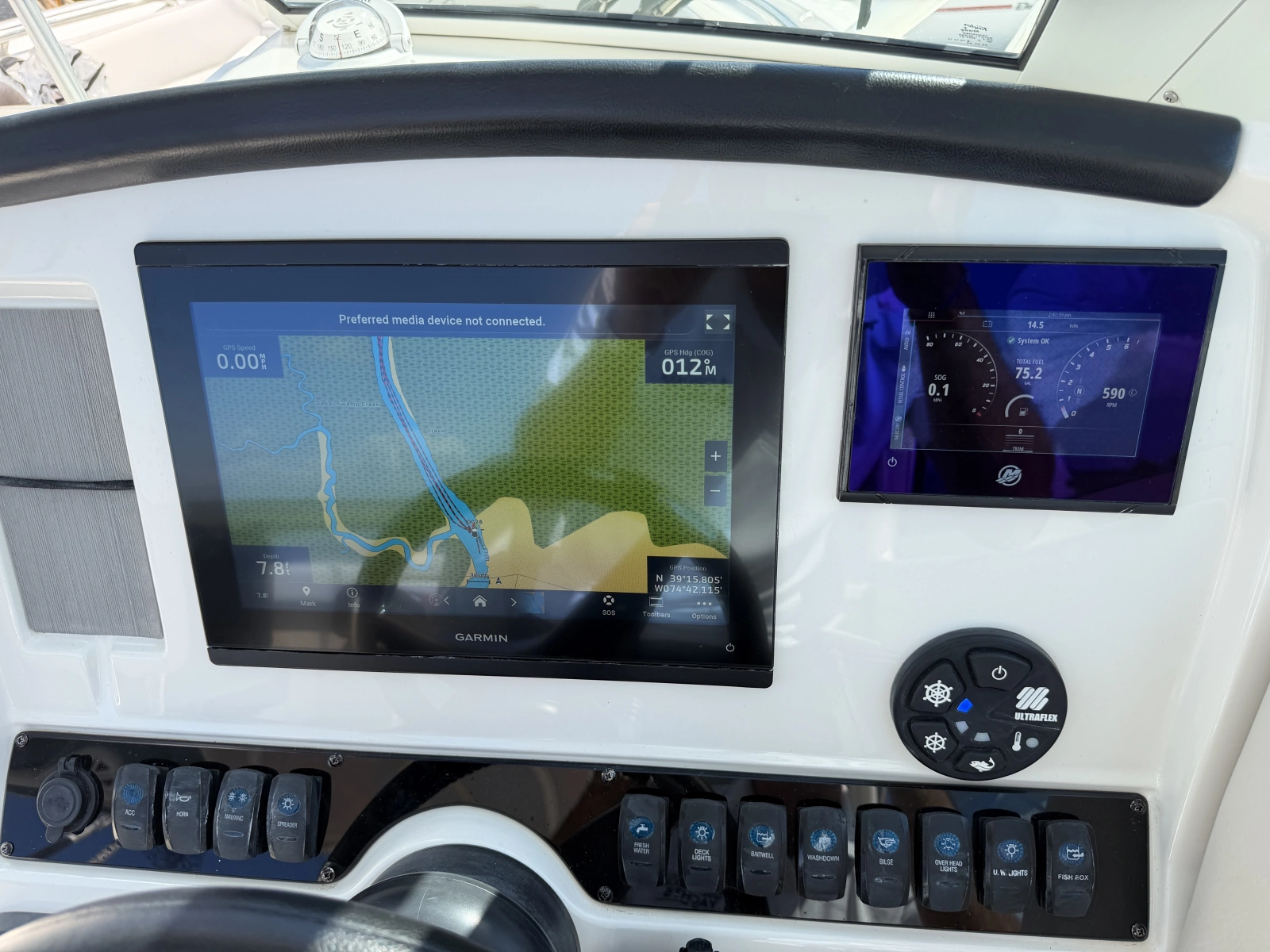 2023 Sailfish 245 DC