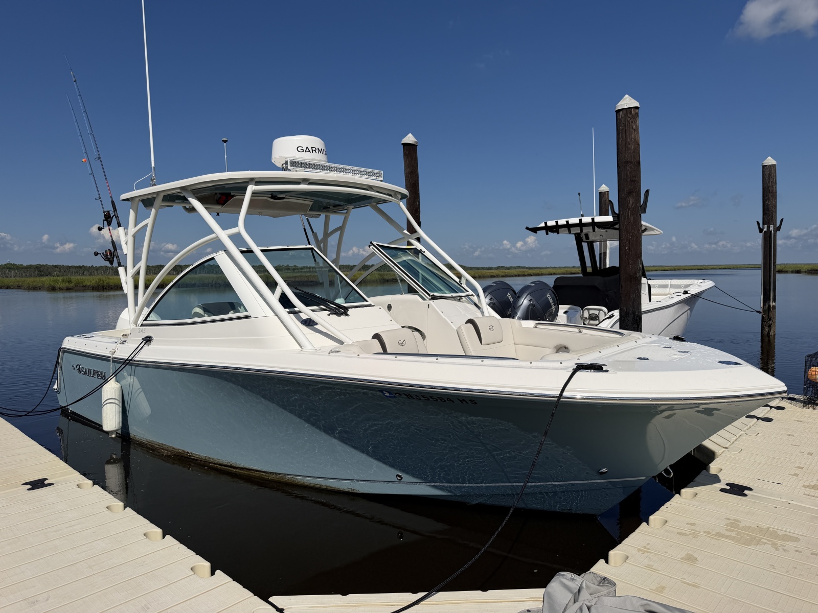 2023 Sailfish 245 DC