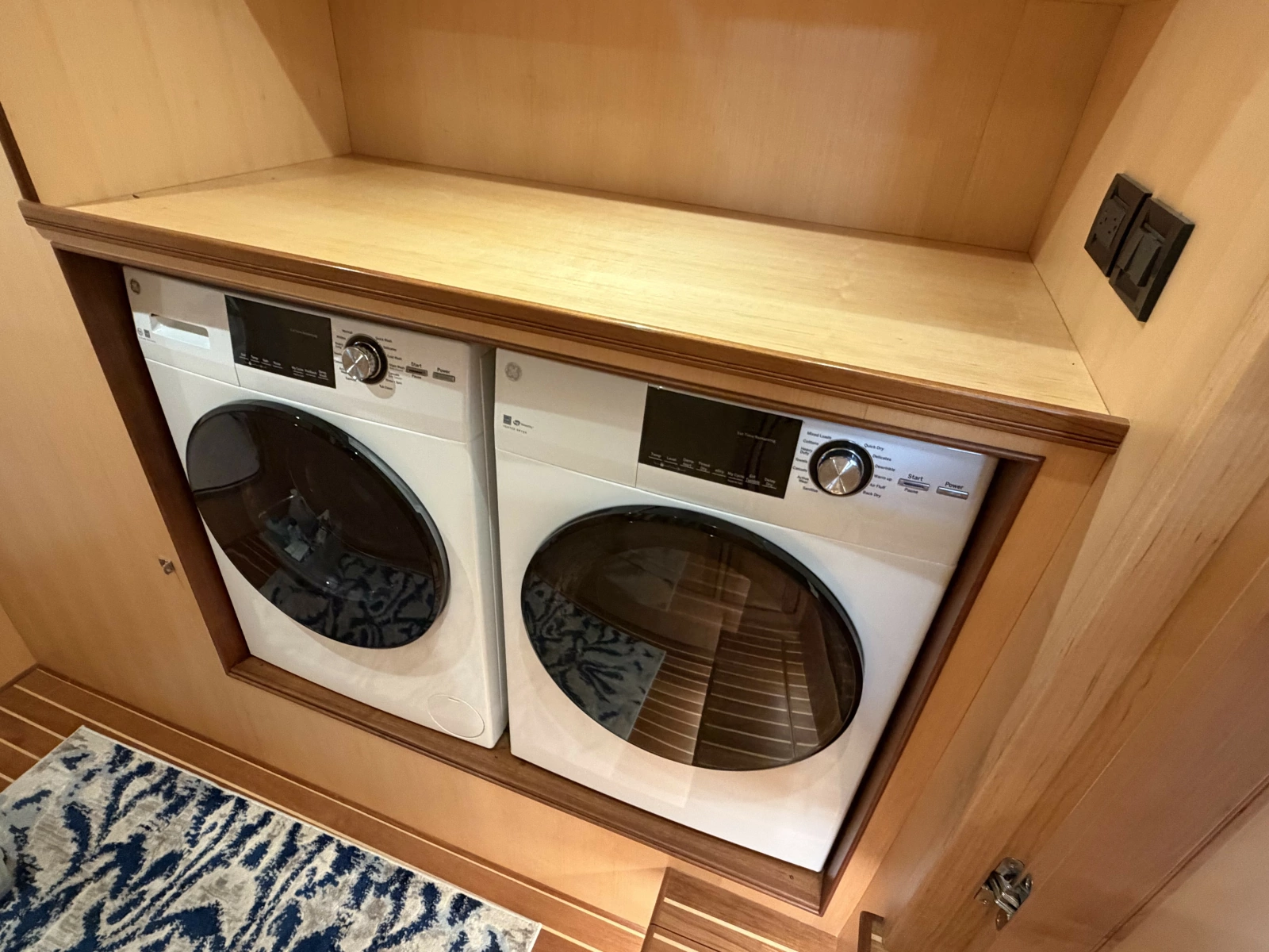 2021 Marlow Explorer 62E