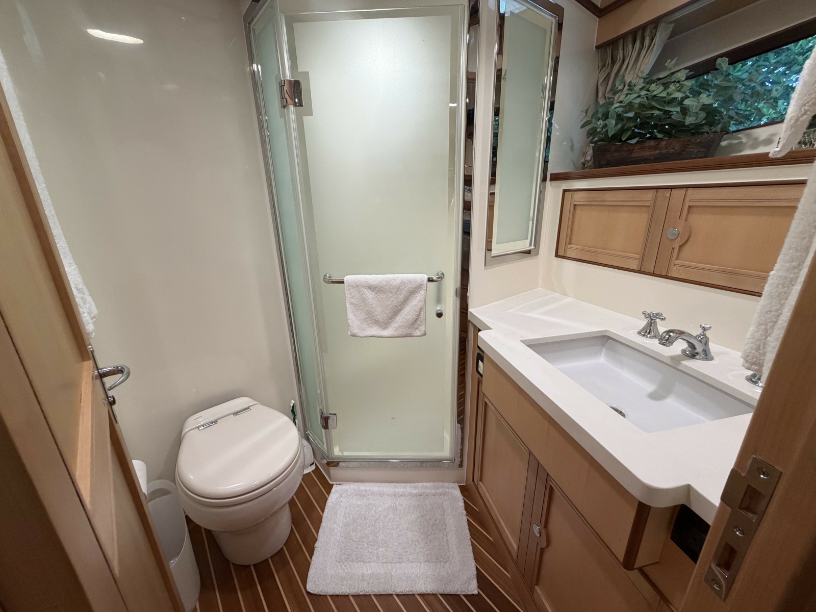 2021 Marlow Explorer 62E — JIA