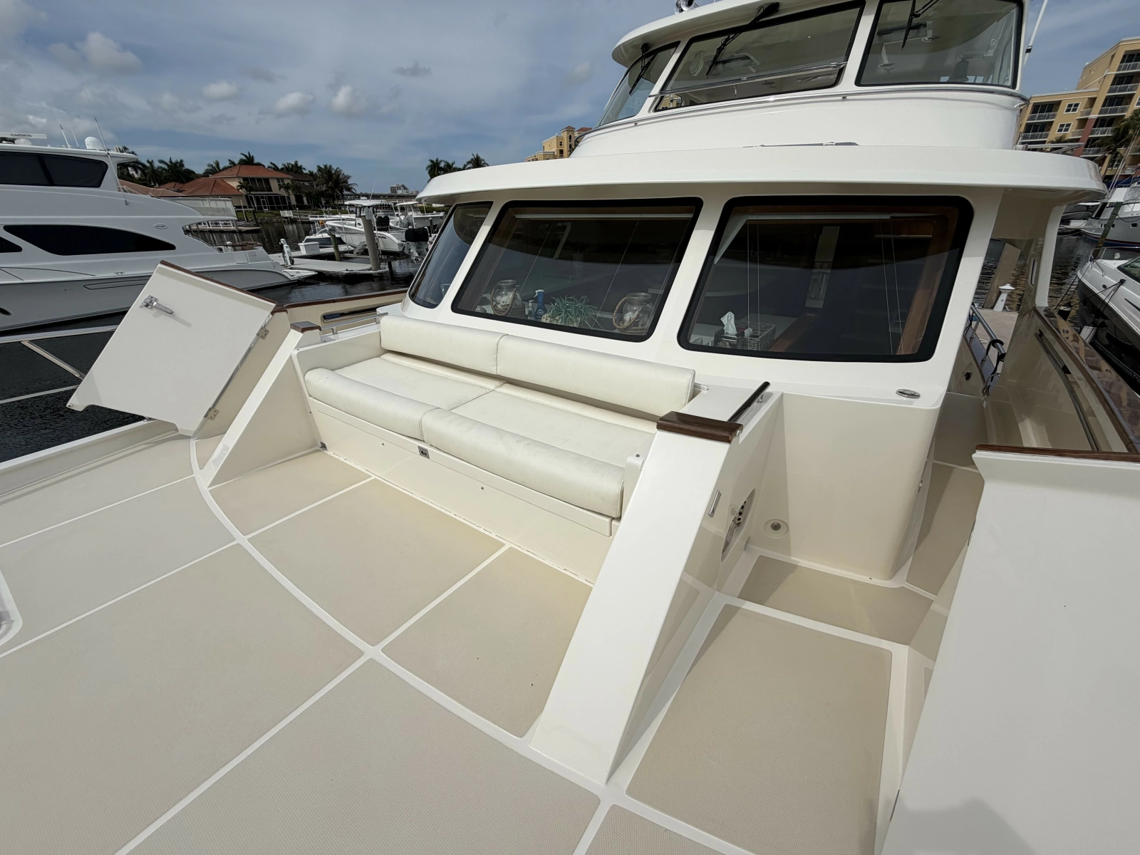 2021 Marlow Explorer 62E