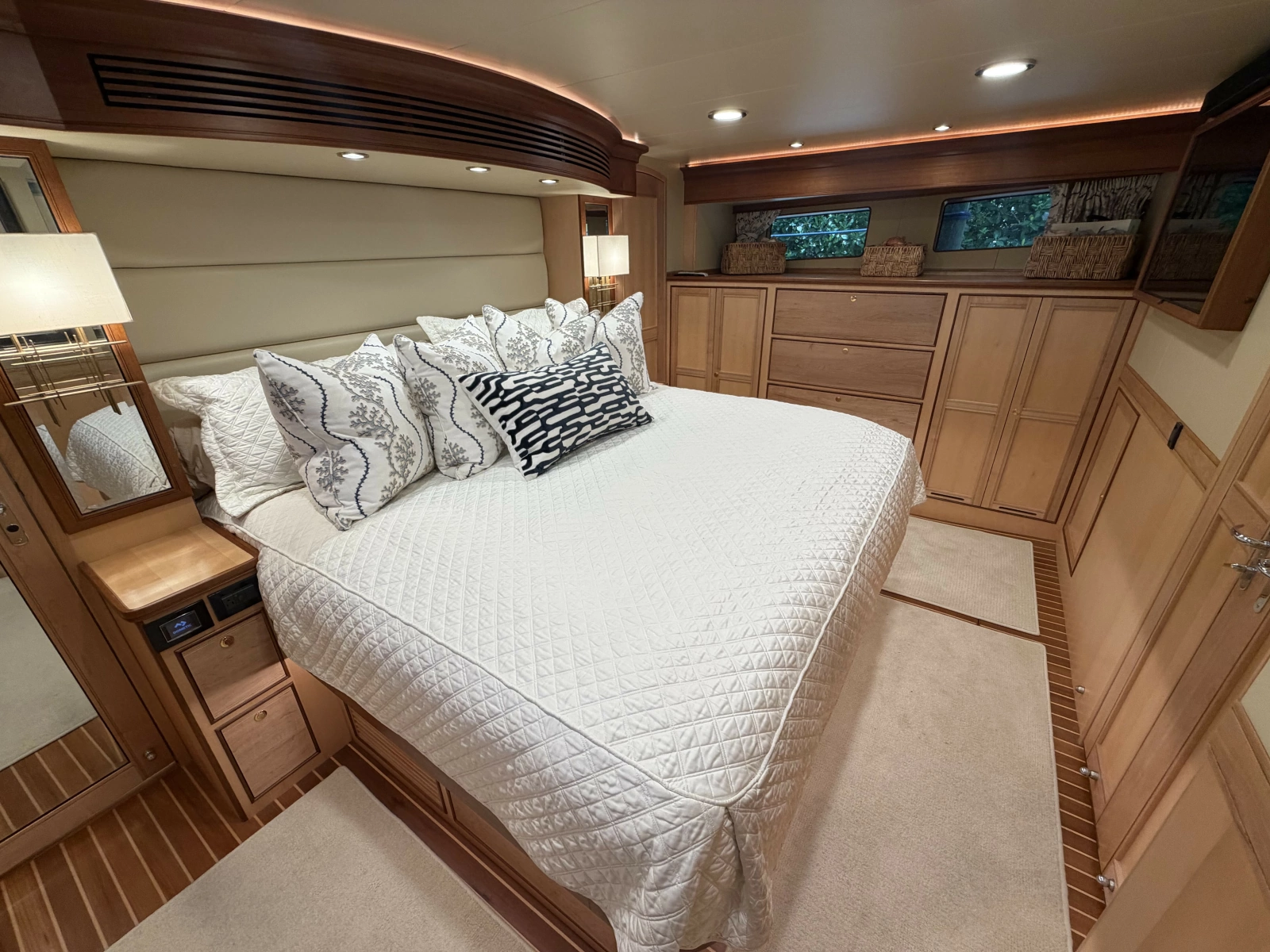2021 Marlow Explorer 62E