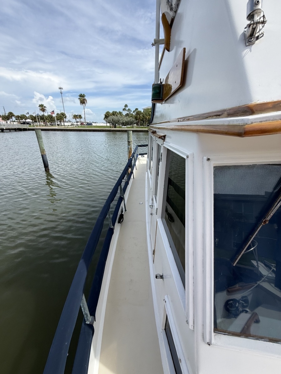 1985 Grand Banks 36 Classic