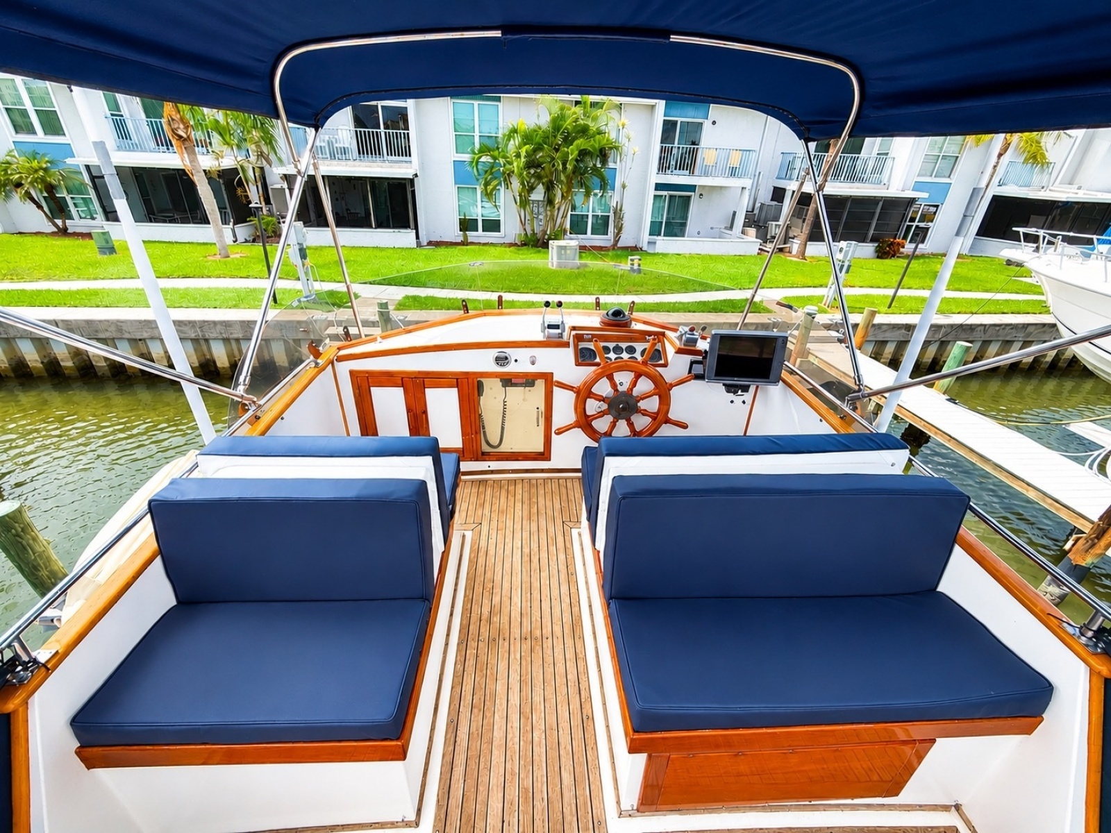 1985 Grand Banks 36 Classic