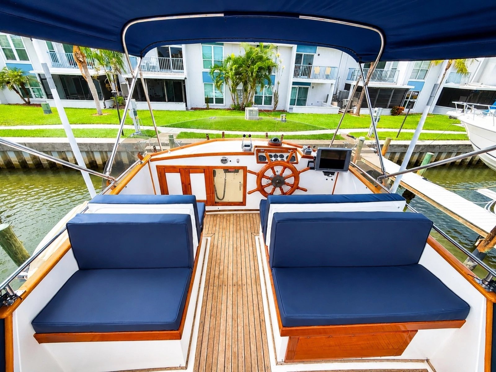 1985 Grand Banks 36 Classic