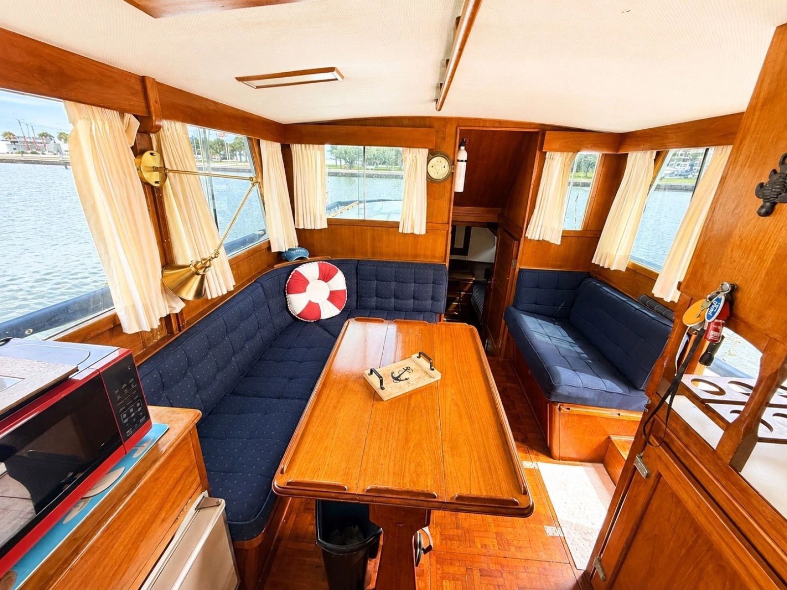 1985 Grand Banks 36 Classic