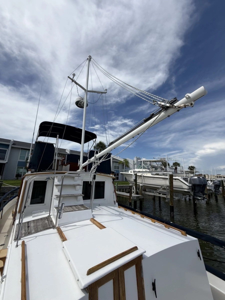 1985 Grand Banks 36 Classic
