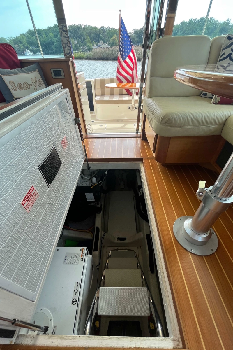 2012 Sabre 42 Salon Express