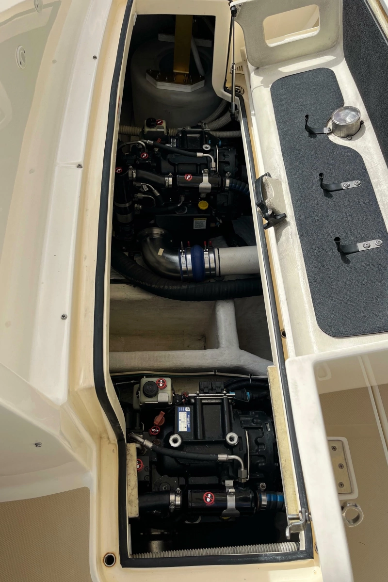 2012 Sabre 42 Salon Express
