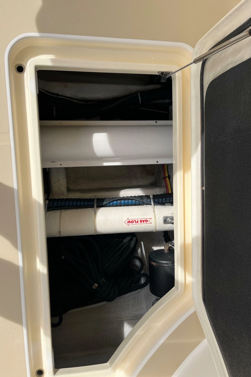 2012 Sabre 42 Salon Express