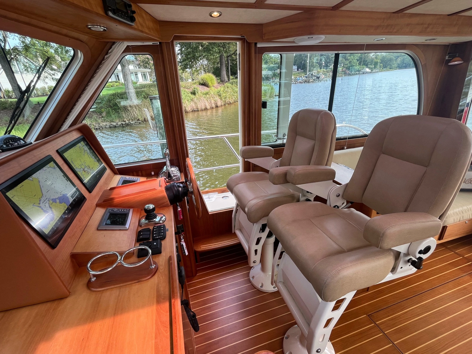 2012 Sabre 42 Salon Express