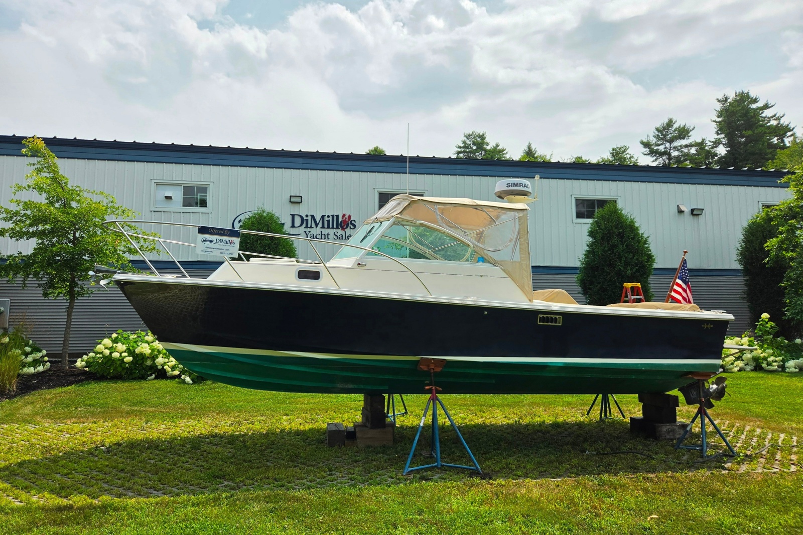 2004 Hunt Yachts Surfhunter 25