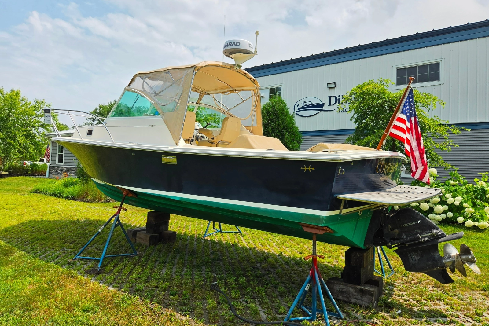 2004 Hunt Yachts Surfhunter 25