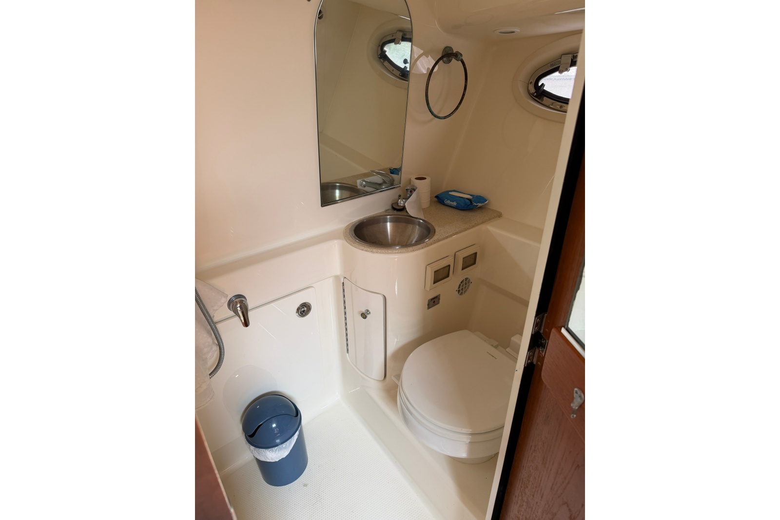 2008 Tiara Yachts 3000